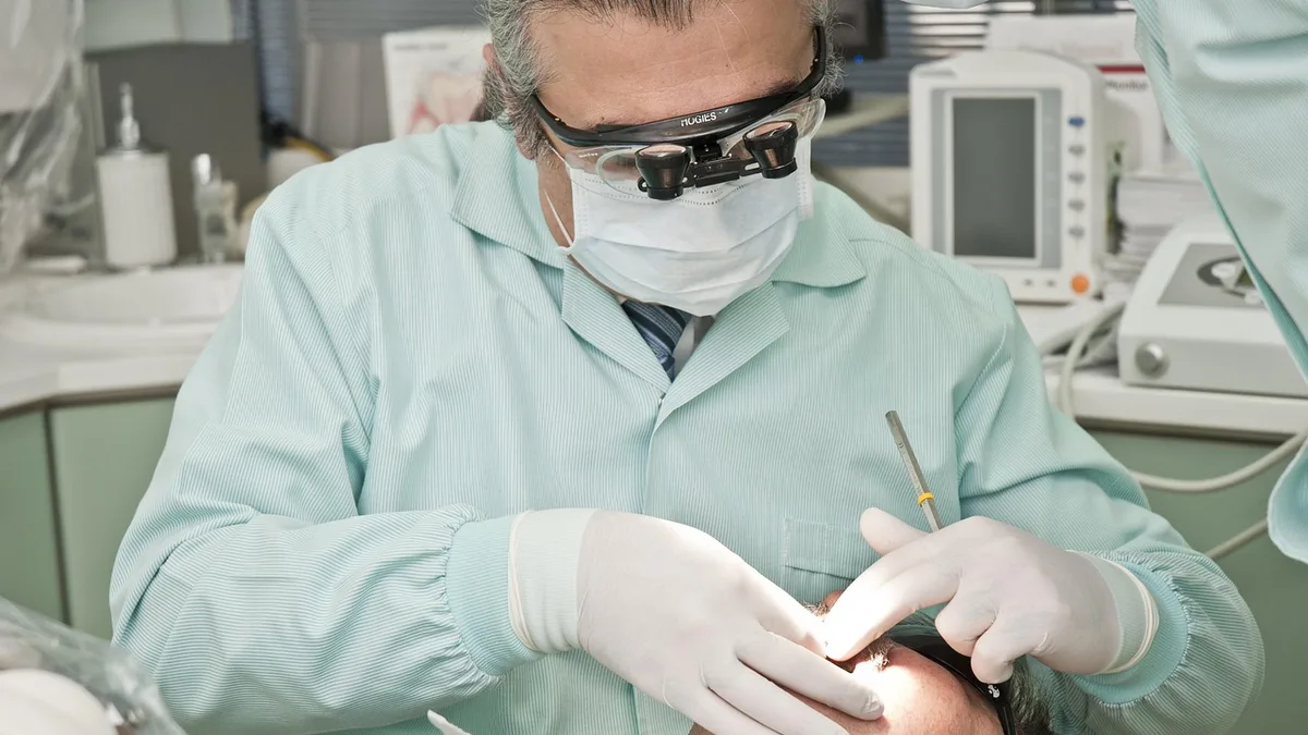How to Find the Best Implant Specialist in Roseville